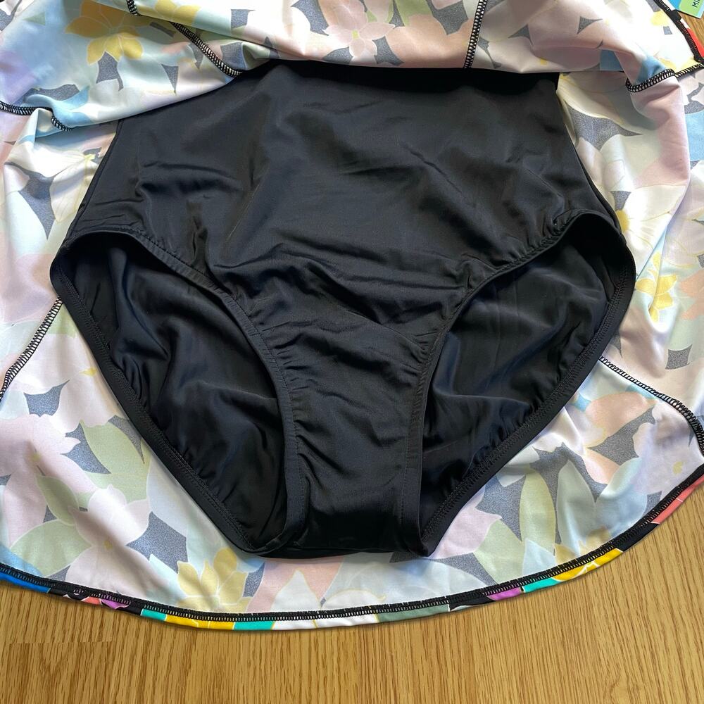 Swim Solutions Swim Dress - Picture 8 of 11